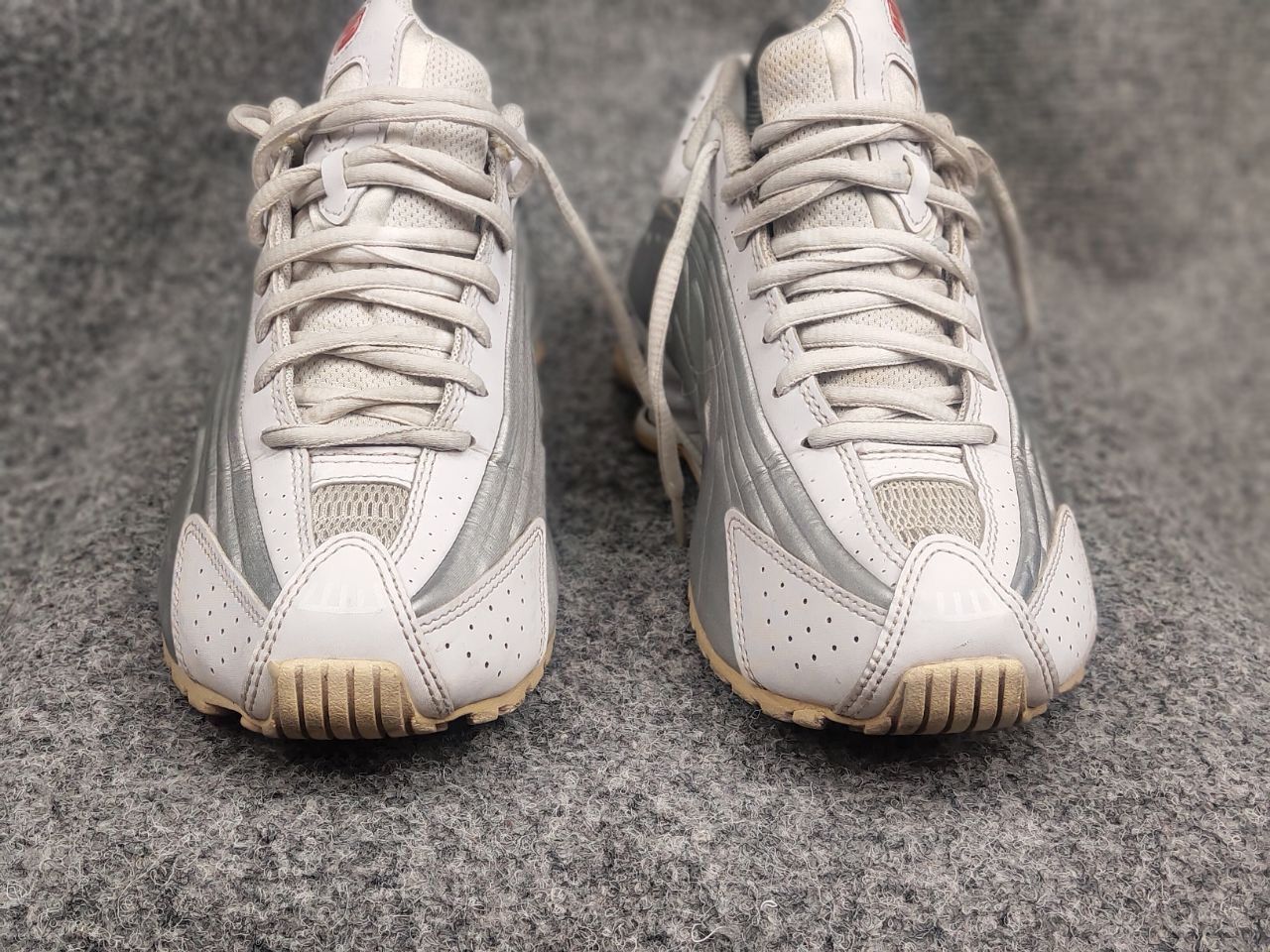 Nike Nike Shox R4 White Metallic Vintage Y2K Style Sneakers shoes Size US 5.5 / IT 35.5 - 8 Thumbnail