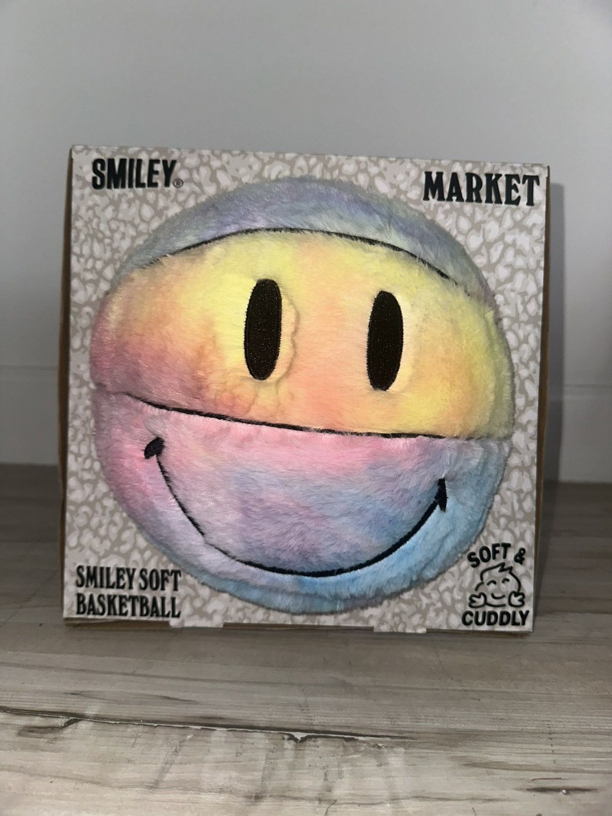 Market MARKET x Smiley Soft Plush Basketball - Brand New In Box Size ONE SIZE - 2 Thumbnail