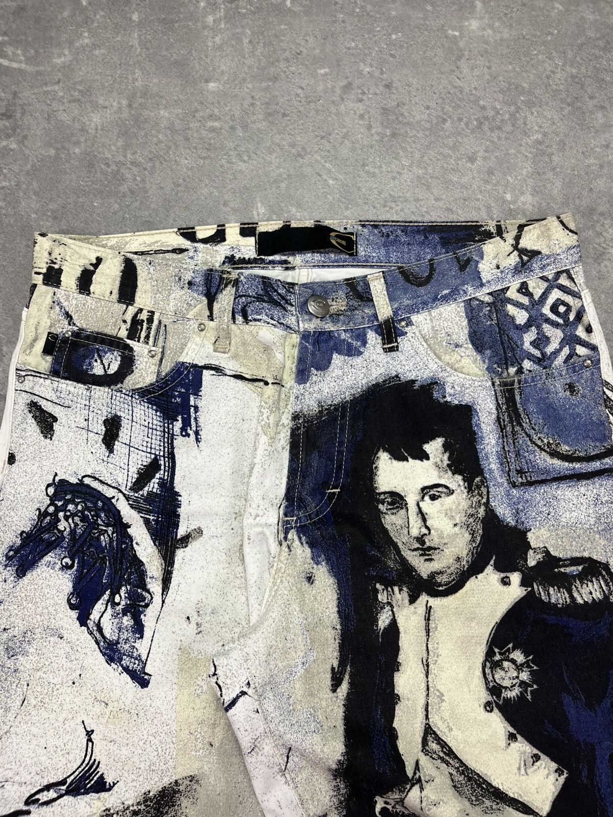 Just Cavalli 00s Just Cavalli Napoleon Parody Cropped Jeans 30 31 Size US 31 - 7 Thumbnail