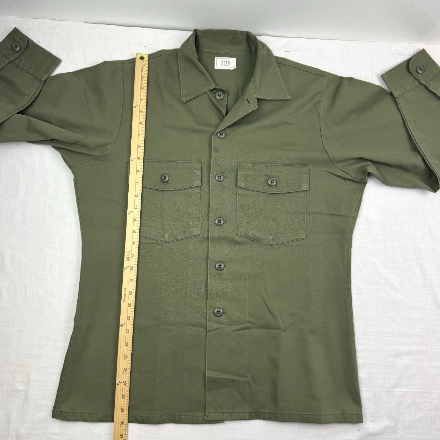 Vintage VINTAGE Army Button-Up Shirt Men's XL Green 1980s USA Military Reg/Regular Button-Front Size US XL / EU 56 / 4 - 5 Thumbnail