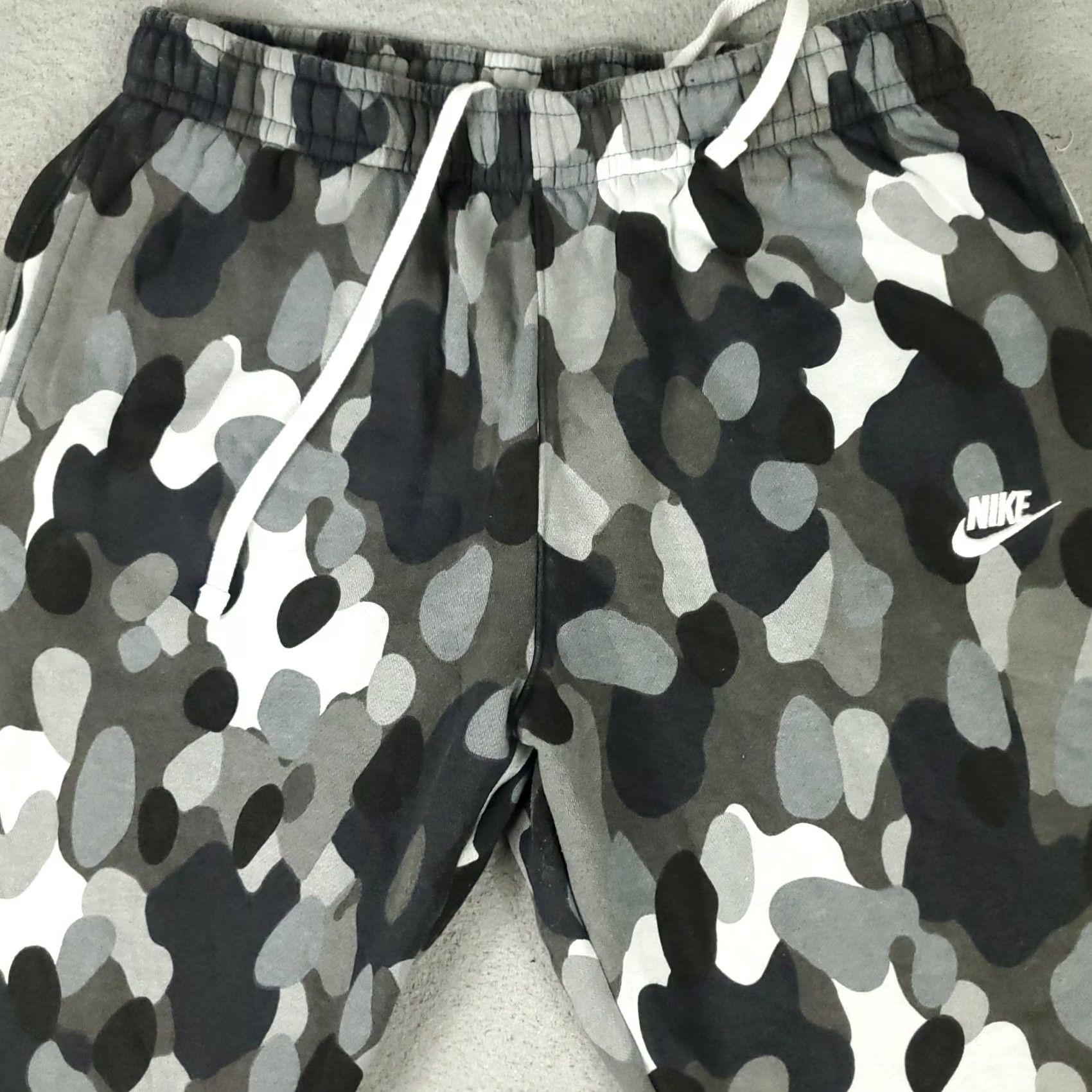 Nike Nike Pants Mens Medium Gray NSW Club Fleece Energy Flow Joggers Sweatpants Size US 31 - 2 Thumbnail