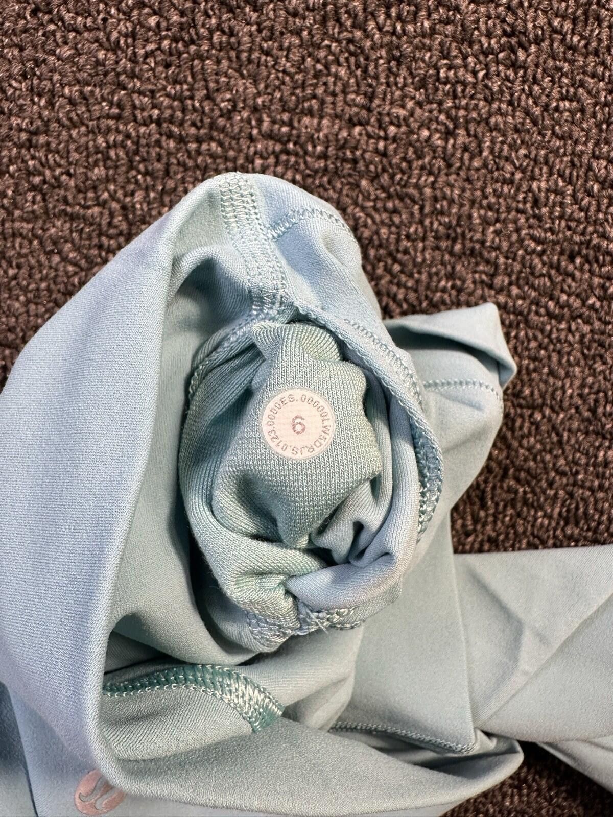 Lululemon Lululemon Rare Tidal Teal Align HR 24” Leggings, Sz 6 Size 28" / US 6 / IT 42 - 7 Thumbnail