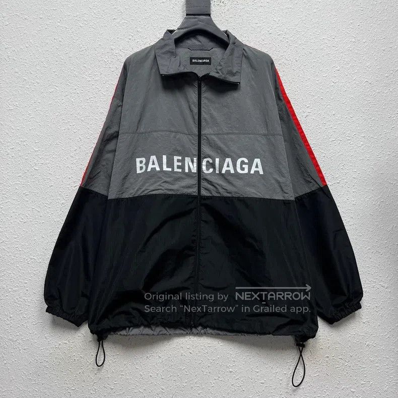 Balenciaga Balenciaga Three-Color Patchwork Large Logo Nylon Windbrea Size US S / EU 44-46 / 1 - 1 Thumbnail