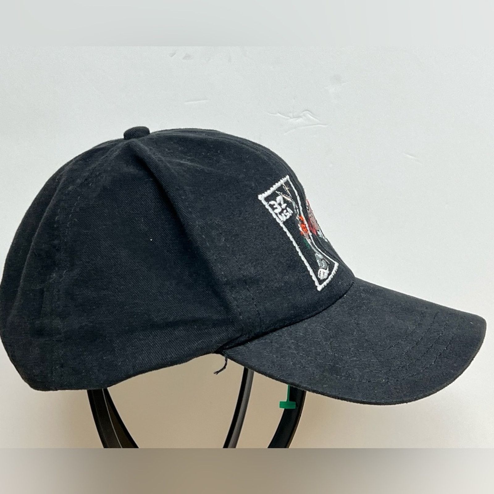 Warner Bros Bugs Bunny & Taz Snapback Hat USPS Stamp Collection 1997 USA Size ONE SIZE - 2 Thumbnail