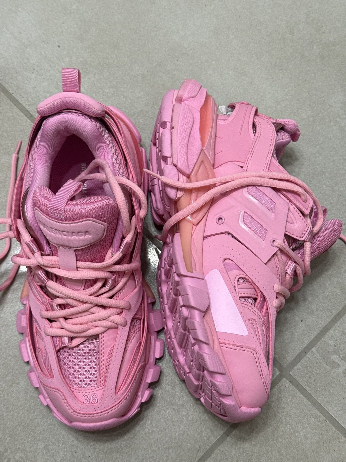 Balenciaga Balenciaga Track Pink Size 36 | Tried On Only | Italy Size US 6 / IT 36 - 7 Thumbnail