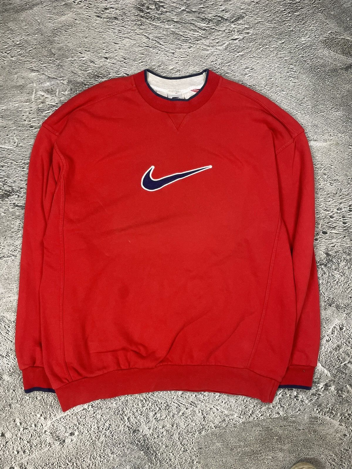 Nike Nike Crewneck Vintage Red Big Logo swoosh 90s Size US XL / EU 56 / 4 - 1 Thumbnail