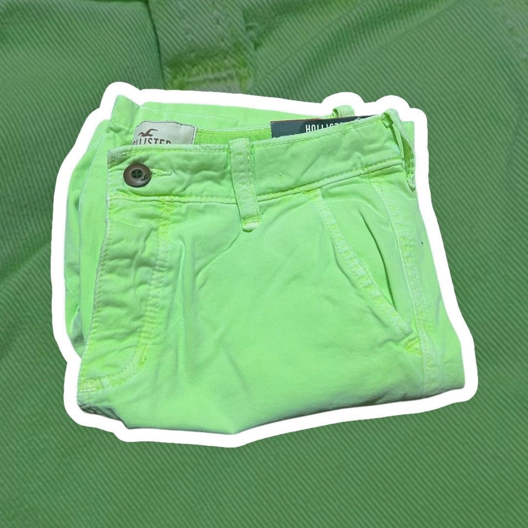 Hollister Hollister Men’s Neon Green Flat Front Shorts – Size 30 (NWT) Size US 30 / EU 46 - 1 Thumbnail
