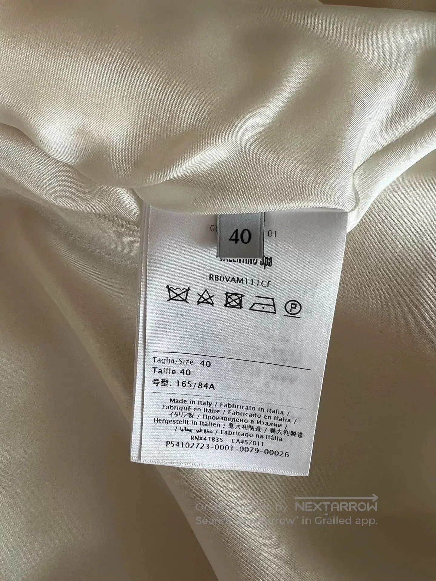 Valentino Valentino Beige Short. Size US M / EU 48-50 / 2 - 4 Thumbnail