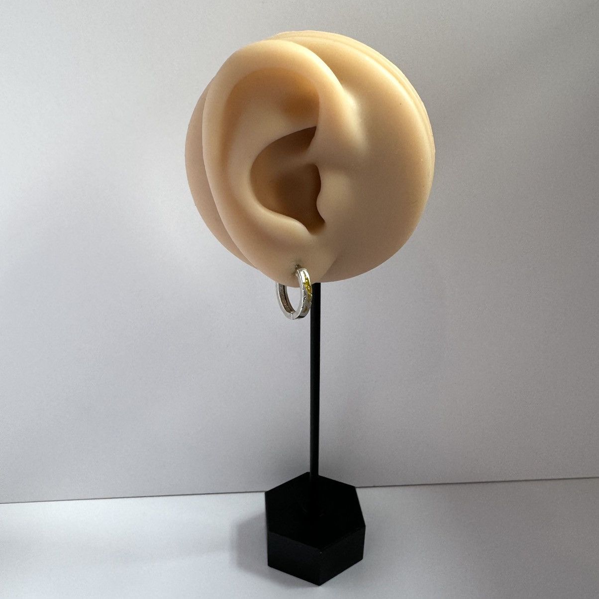 Designer 15mm Small Hoop Earrings for Men Women Unisex Hip Hop Style Size ONE SIZE - 6 Thumbnail