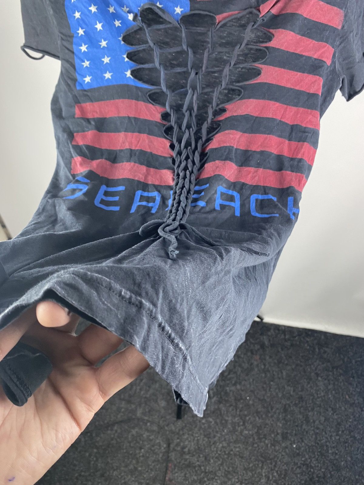 Affliction × Japanese Brand 🔥AFFLICTION USA DISTRESSED SHIRT SMALL SKULL GOTH OPIUM Y2k Size US S / EU 44-46 / 1 - 8 Thumbnail