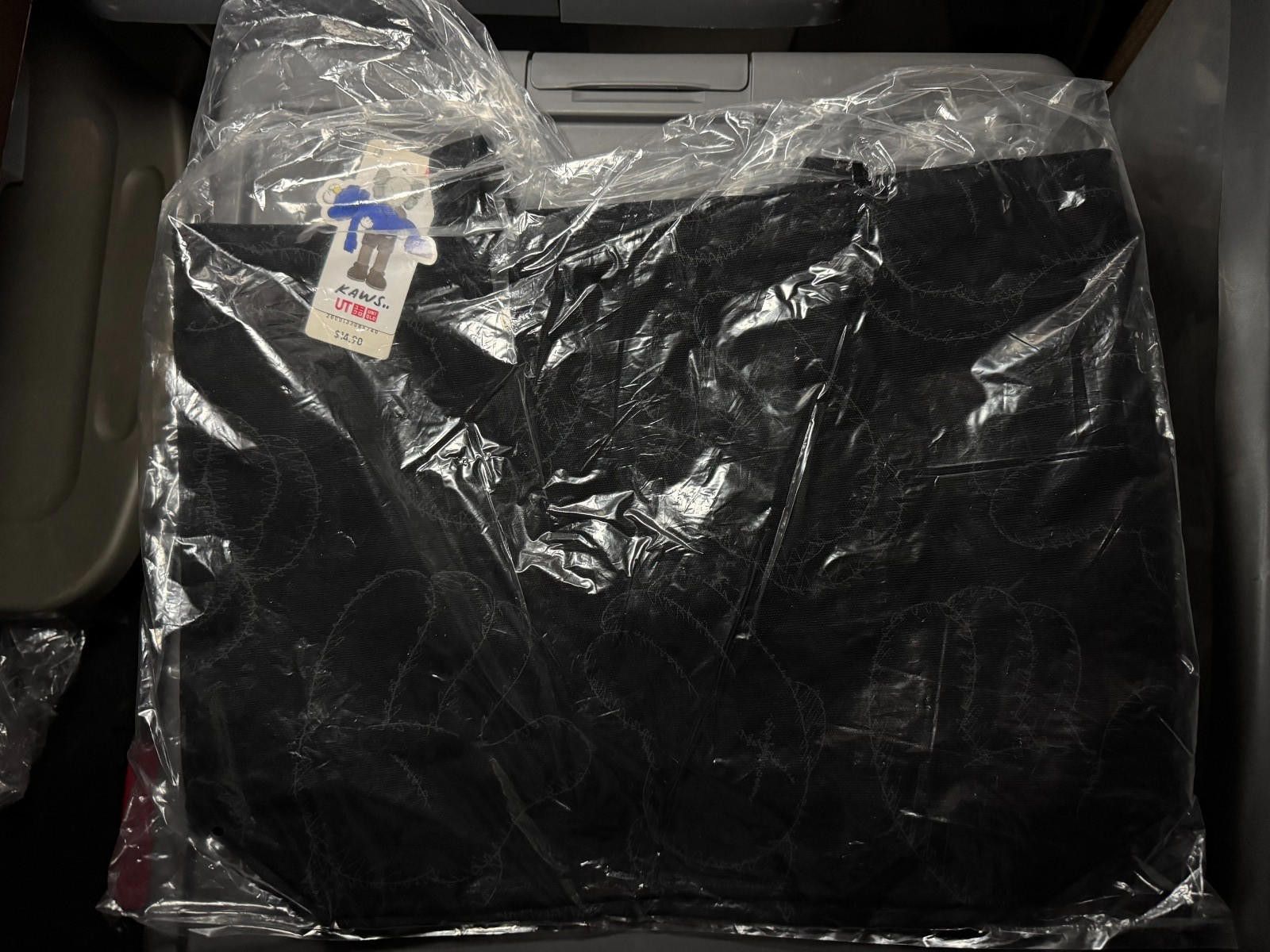 Uniqlo Uniqlo x Kaws Tote Bag 'Hands' Black Size ONE SIZE - 1 Thumbnail