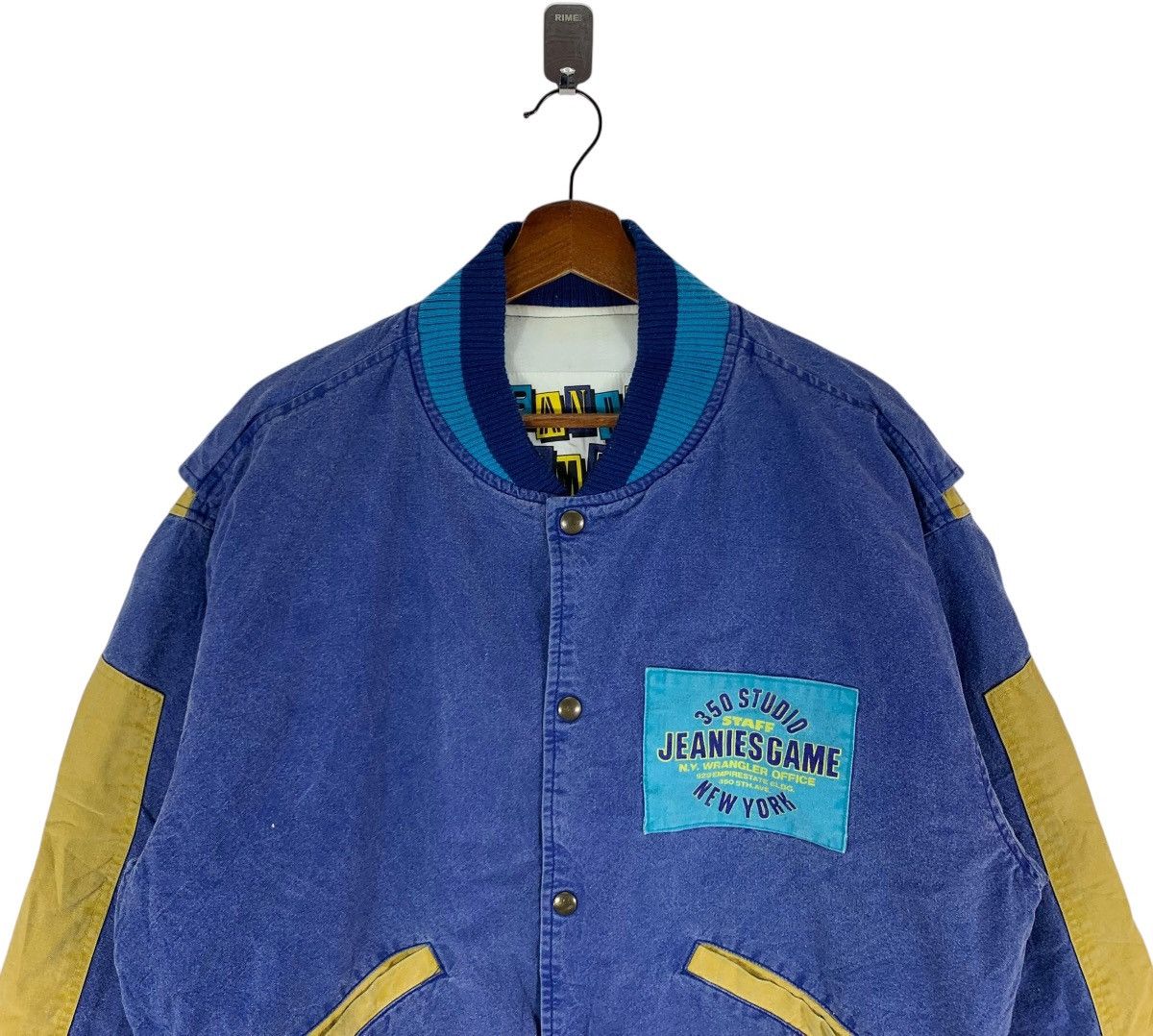 Vintage × Wrangler VINTAGE 350 STUDIO STAFF JEANIES GAMES STAFF BOMBER JACKET Size US L / EU 52-54 / 3 - 8 Thumbnail