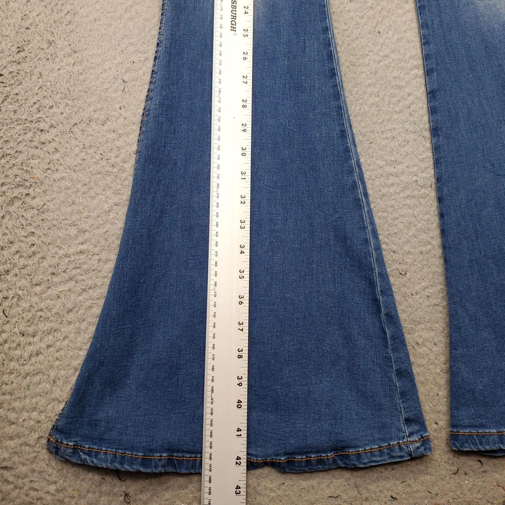 Vintage American Bazi Flare Jeans Women Medium Blue Denim Stretch Faded Boho Bell Bottom Size 32" / US 10 / IT 46 - 3 Thumbnail