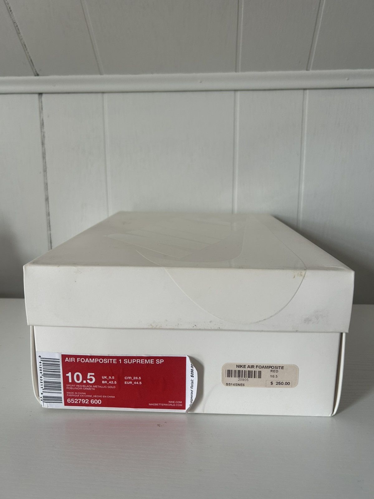 Nike × Supreme Supreme x Nike Air Foamposite 1 Red 2014 Size US 10.5 / EU 43-44 - 10 Thumbnail