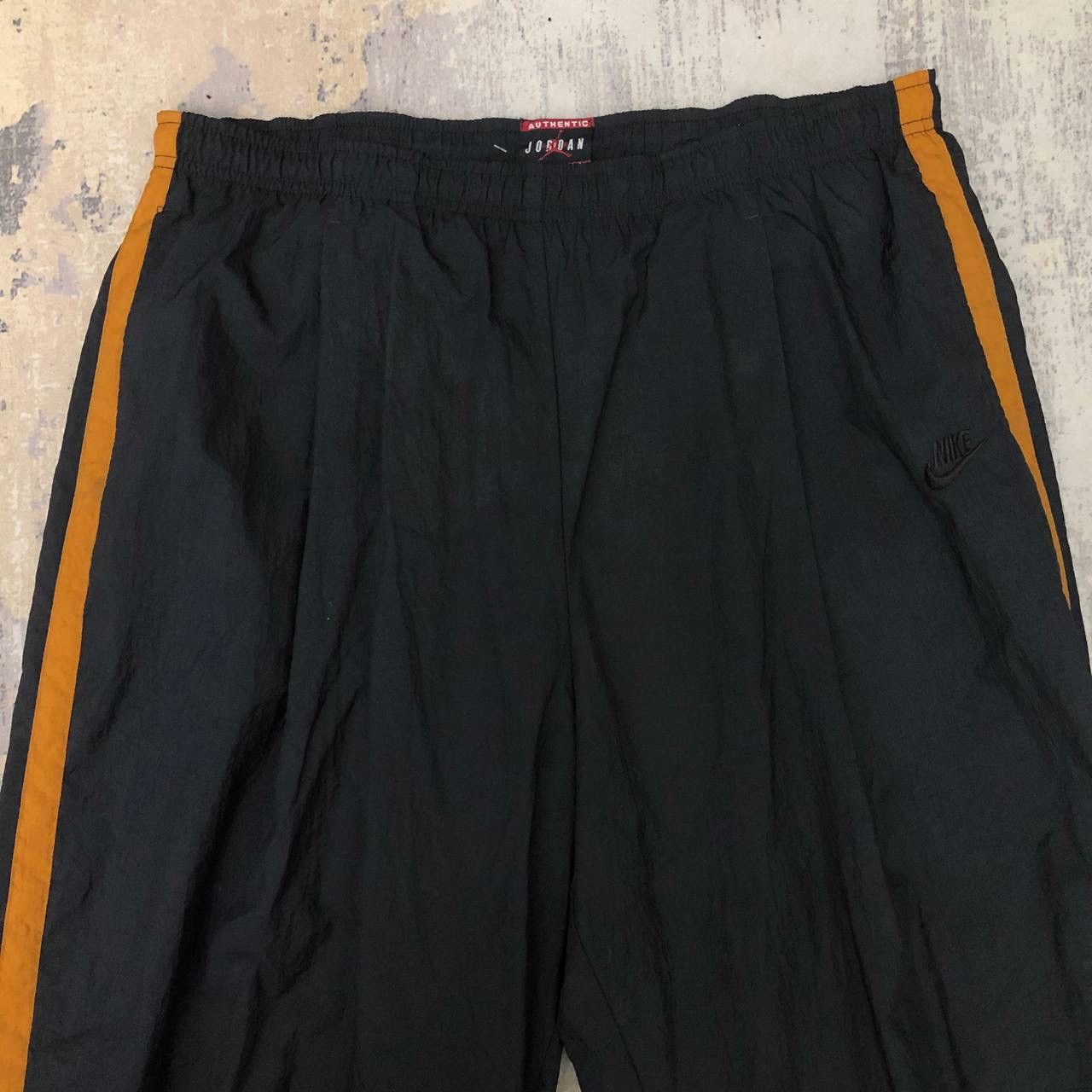 Jordan Brand × Nike P859. VTG NIKE X JORDAN NYLON PANTS size xL Size US 38 / EU 54 - 4 Thumbnail
