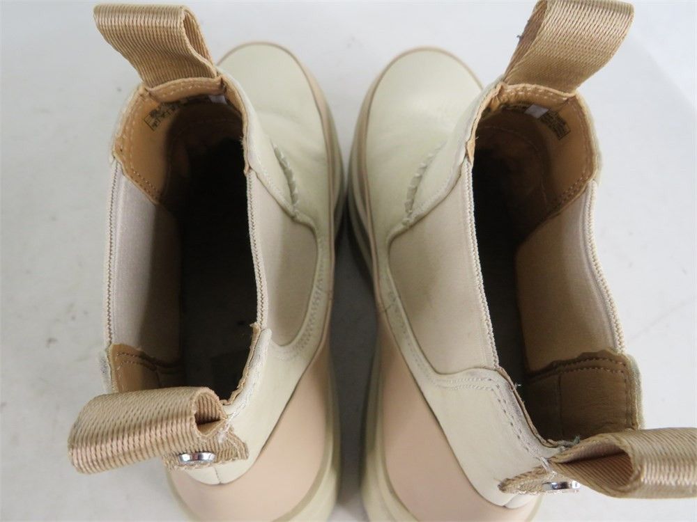 Ugg UGG SEA SALT BRISBANE CHELSEA WATERPROOF PLATFORMBOOTS 9 Size US 9 / IT 39 - 6 Thumbnail