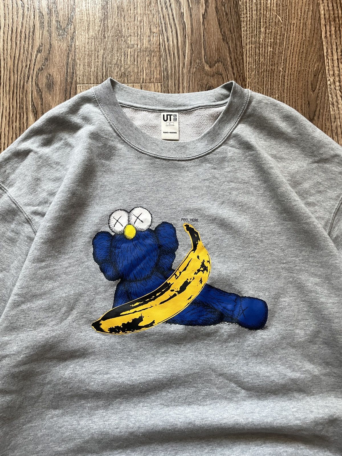 Kaws × Uniqlo Uniqlo Kaws Andy Warhol Crewneck Small Size US L / EU 52-54 / 3 - 3 Thumbnail