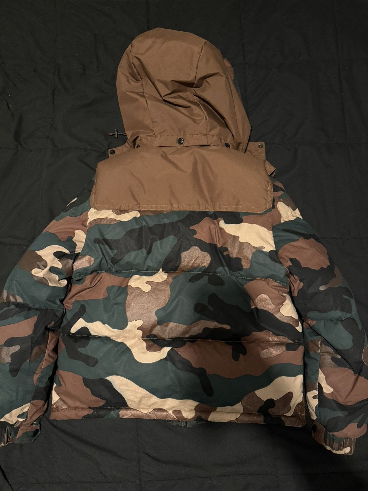 Moncler camo moncler coat Size US S / EU 44-46 / 1 - 2 Thumbnail