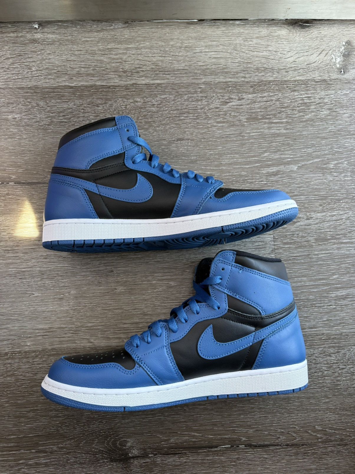 Jordan Brand Air Jordan 1 Retro High OG “Dark Marina Blue” **PRE-OWNED** Size US 11 / EU 44 - 2 Thumbnail