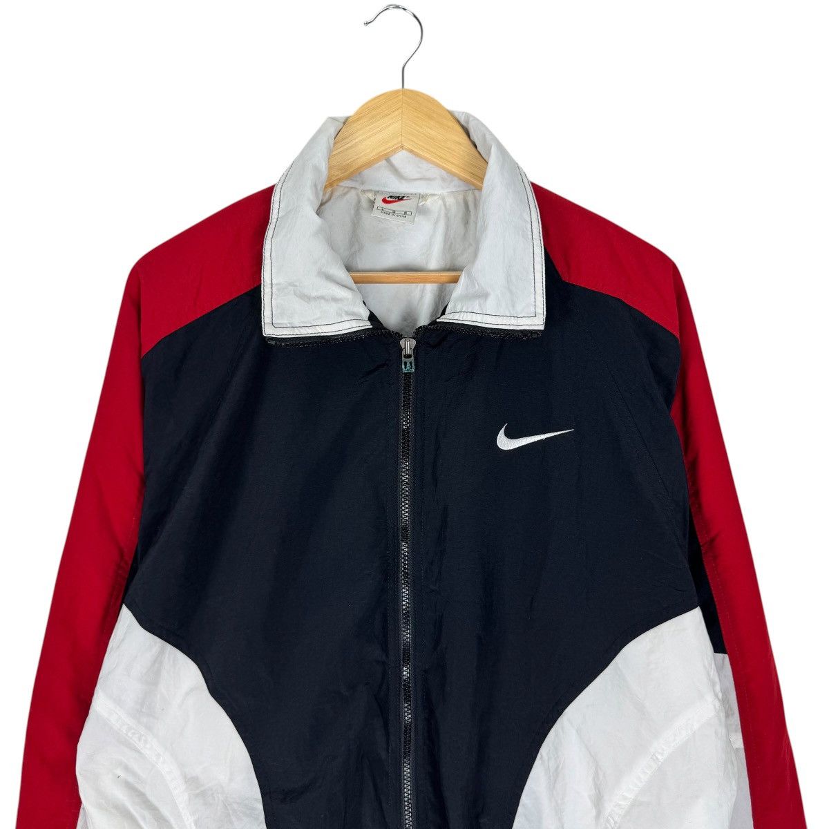 Nike ☀️NIKE SWOOSH CENTER WINDBREAKER JACKET Size US L / EU 52-54 / 3 - 5 Thumbnail