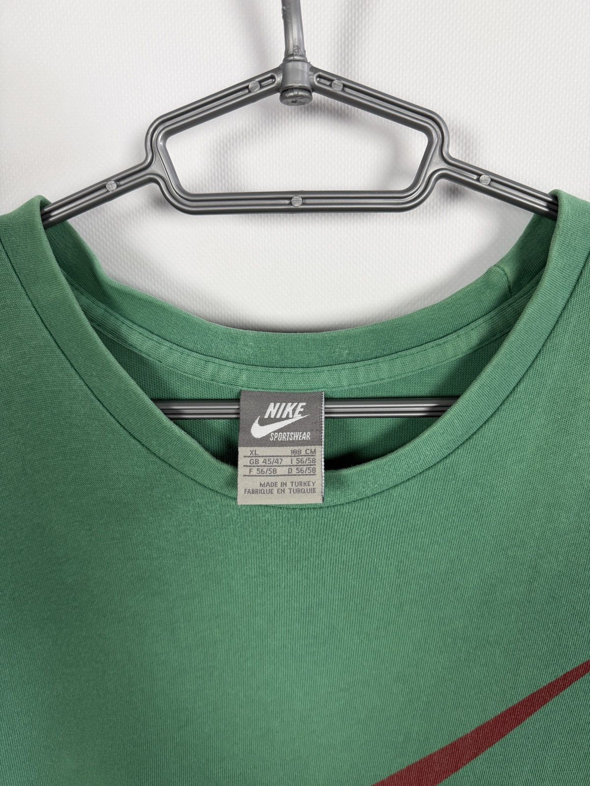 Nike Nike Sportswear Swoosh Logo Vintage T-Shirt Streetwear XL Size US XL / EU 56 / 4 - 7 Thumbnail