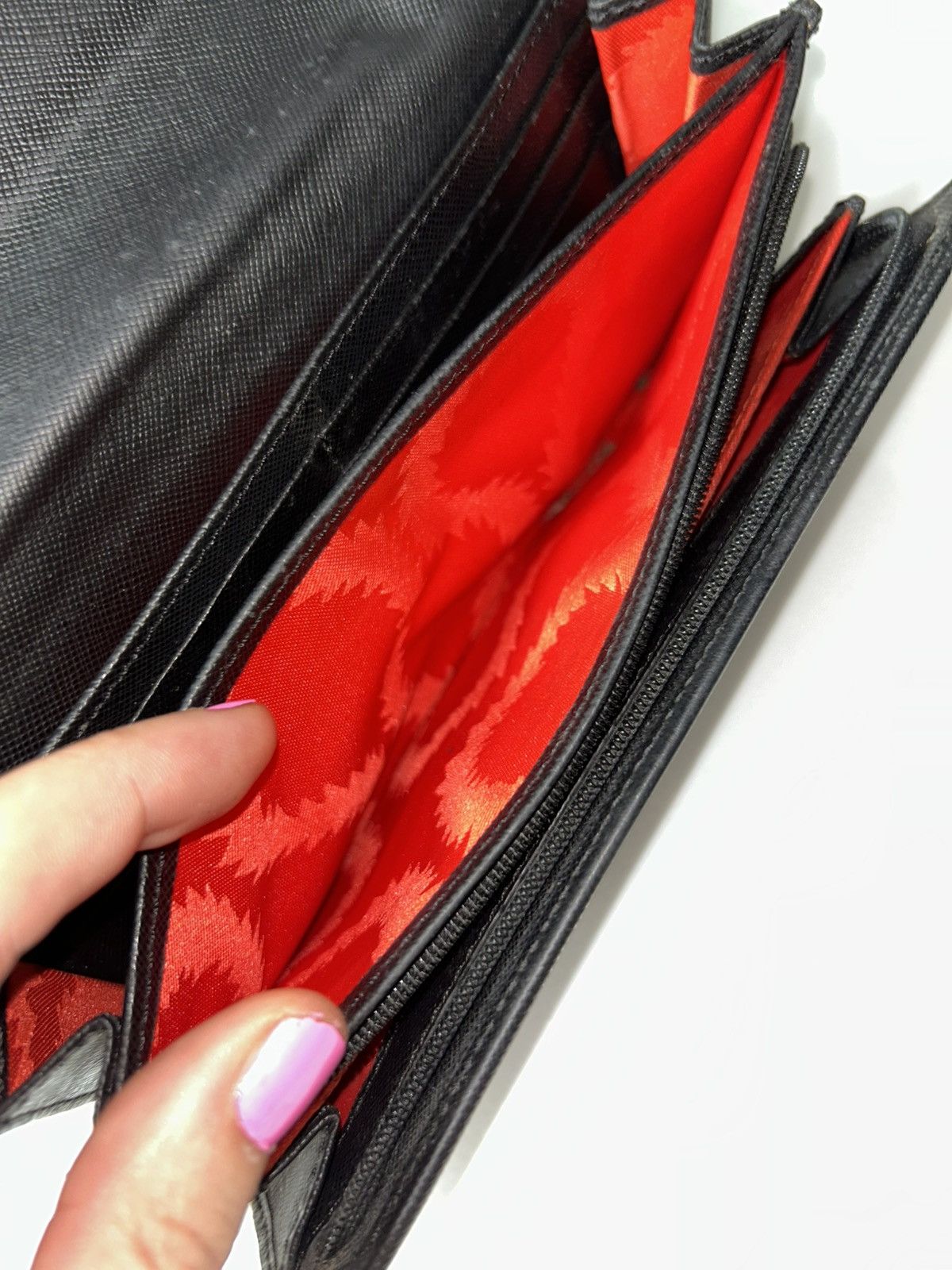 Vivienne Westwood Vivienne Westwood Black Leather Long Wallet w/ Red Interior Size ONE SIZE - 9 Thumbnail