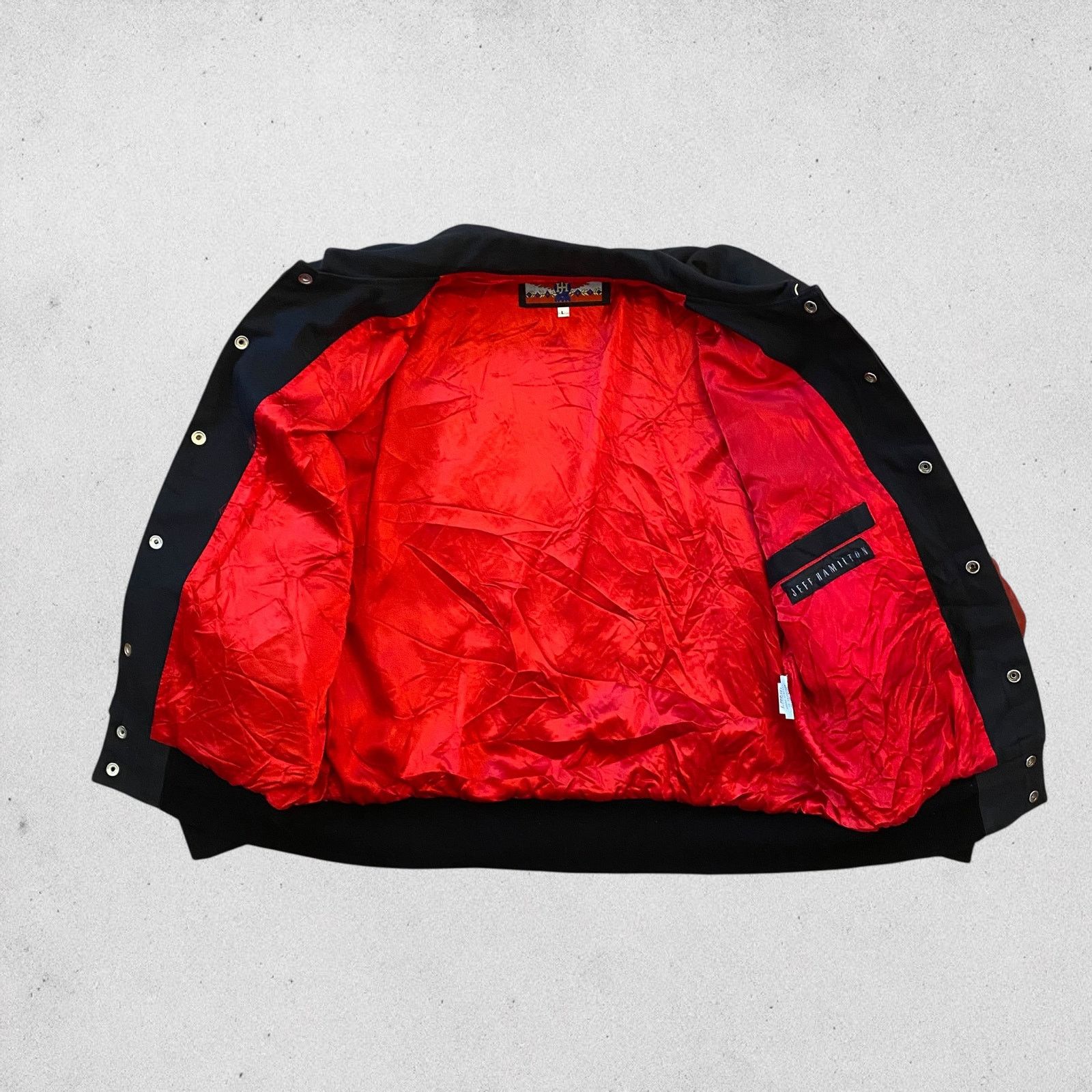 Jeff Hamilton × Vintage Vintage 90s Taz Tasmanian Blitz Jeff Hamilton Leather Jacket Size US L / EU 52-54 / 3 - 9 Thumbnail