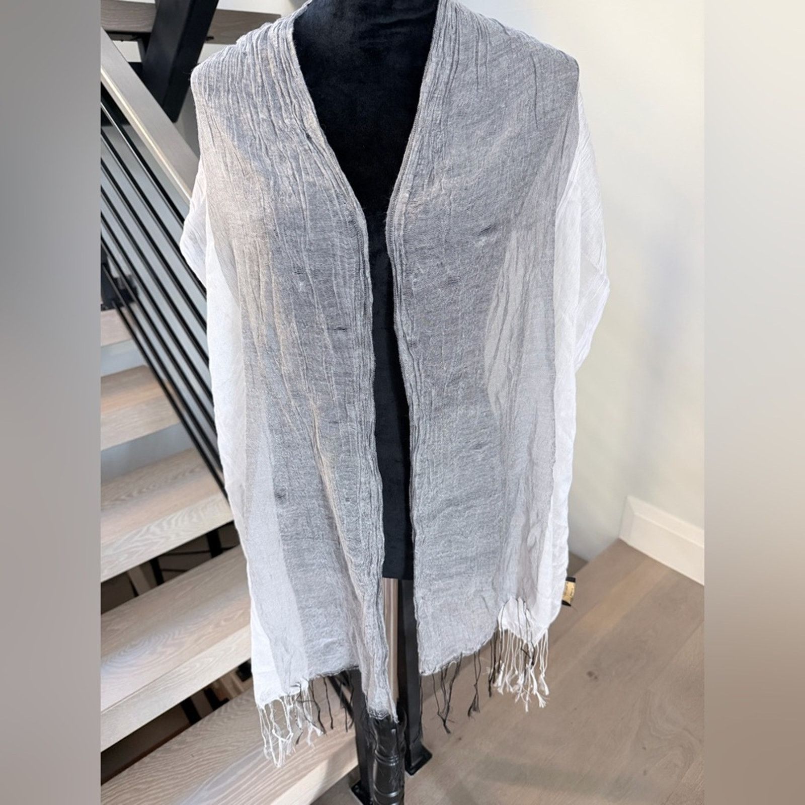 Laundry by Shelli Segal Laundry By Shelli Segal Sheer White Shawl Size ONE SIZE - 1 Thumbnail