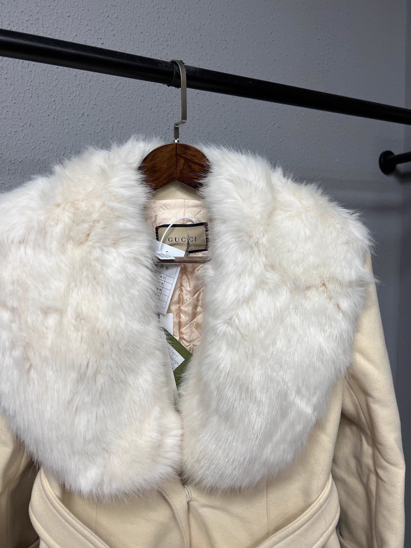 Gucci Gucci long coat with fur collar Size L / US 10 / IT 46 - 3 Thumbnail