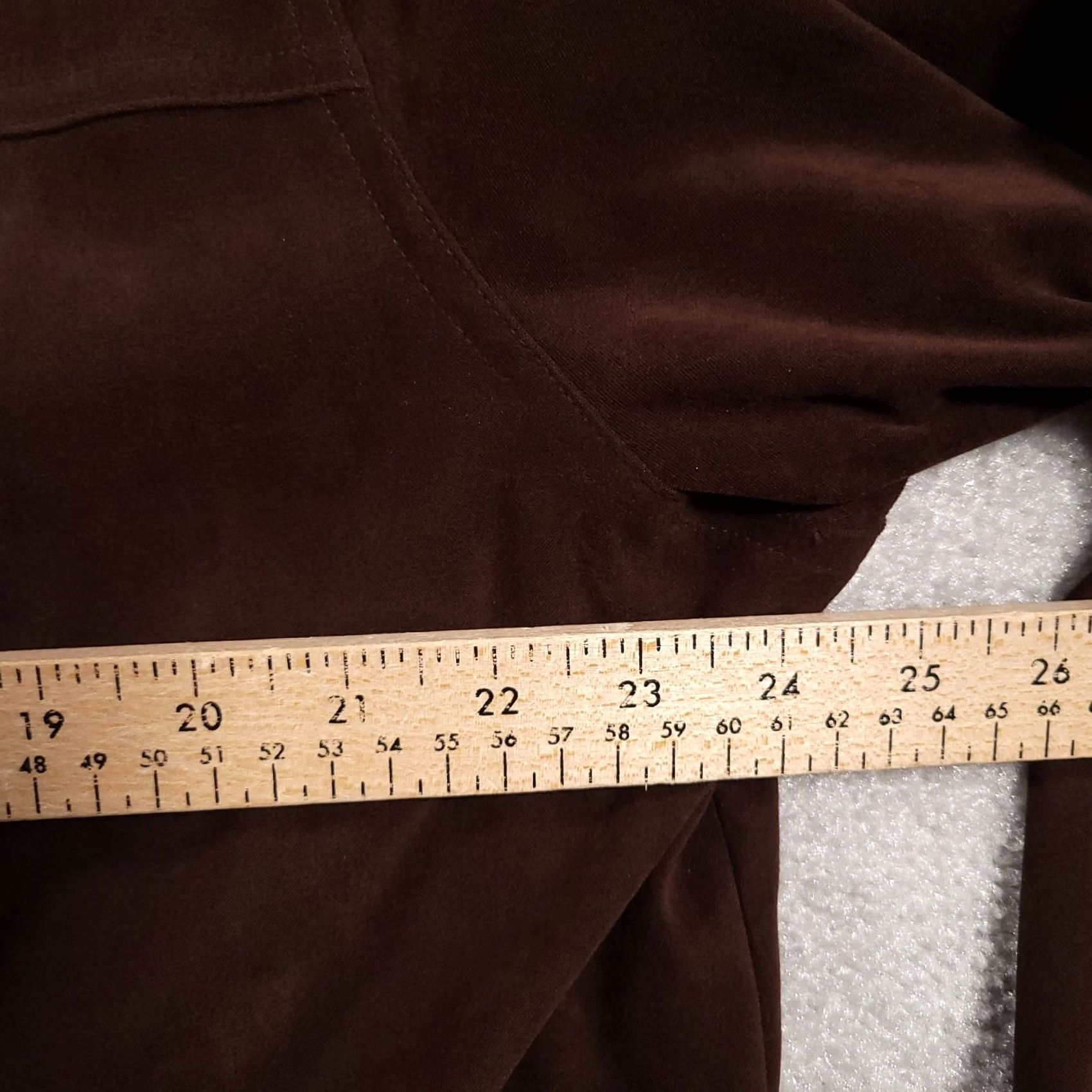Vintage VINTAGE White Stag 2 Piece Set Button Up Shirt Skirt Brown L/S Suede Women 18W 90s Business Formal Travel - Womens Size M / US 6-8 / IT 42-44 - 7 Thumbnail