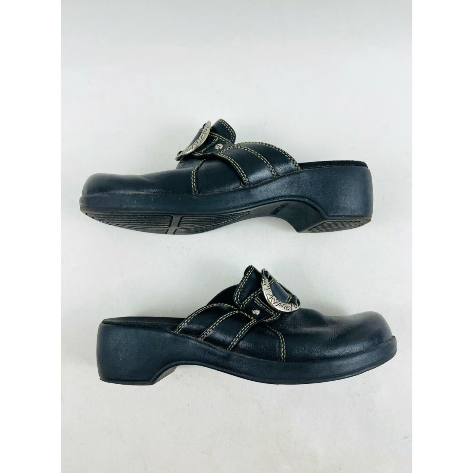 Vintage Minetonka Mule Heels Women's Size 6 Black Leather Slip On Wedge Heel 2-2.9 in Mens? Size US 6 / IT 36 - 4 Thumbnail