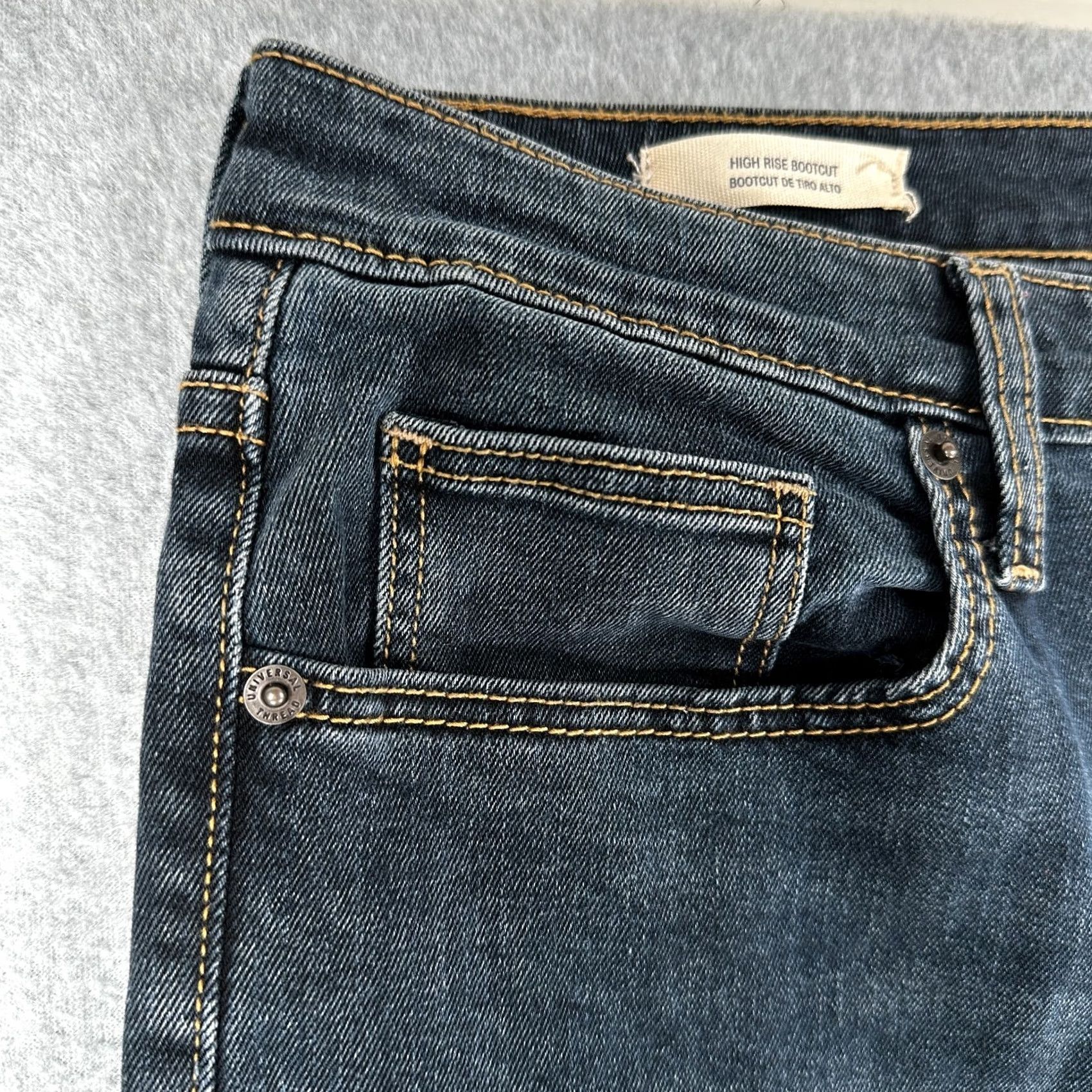 Vintage VINTAGE NOT Vintage? No. Universal Thread Bootcut Jeans Blue Women's 14/32R High Rise Medium Wash Pockets Size 36" / US 14 / IT 50 - 4 Thumbnail
