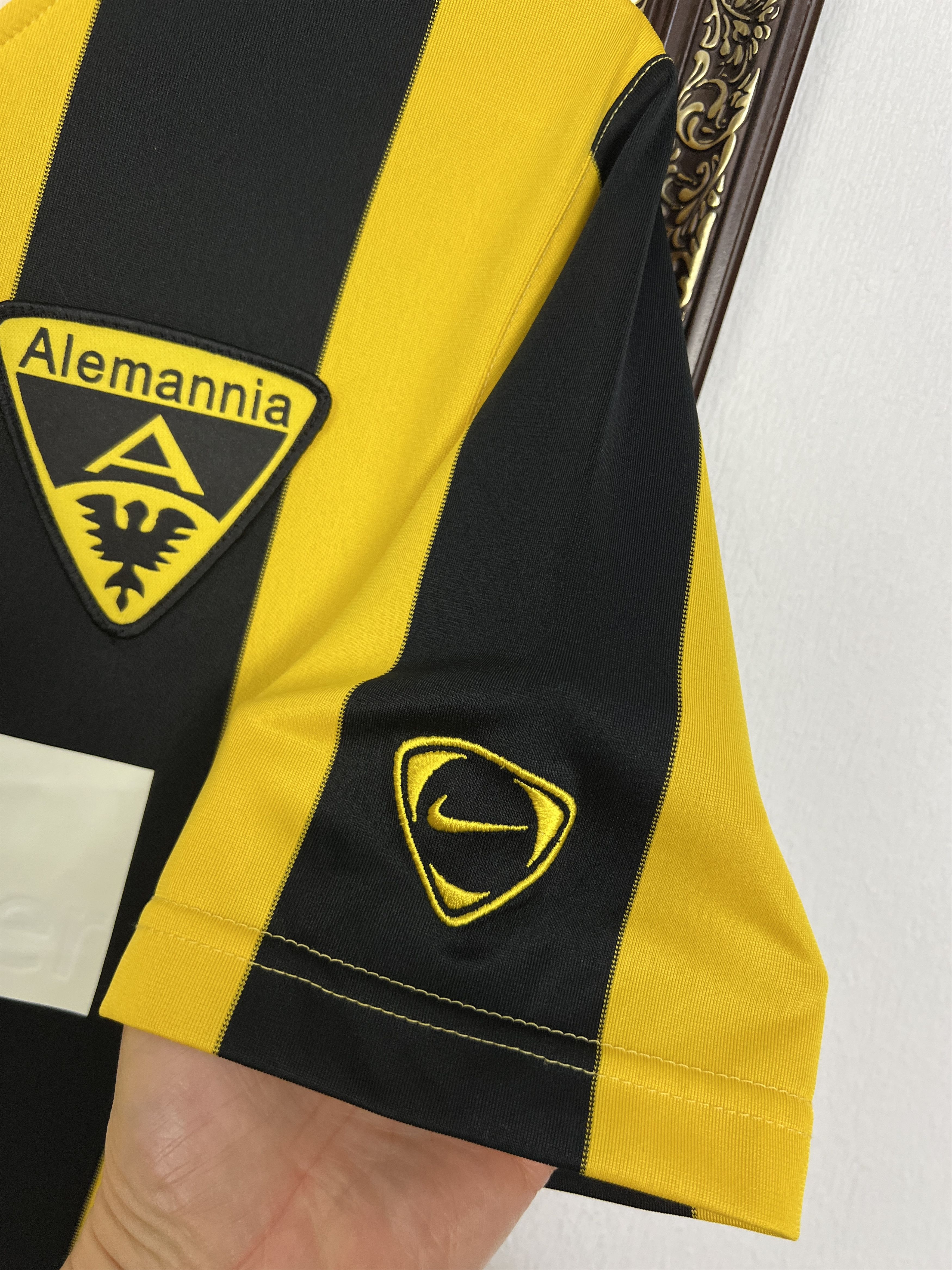 Nike Alemannia Aachen football shirt 2009 Soccer Jersey Trikot Size US S / EU 44-46 / 1 - 4 Thumbnail