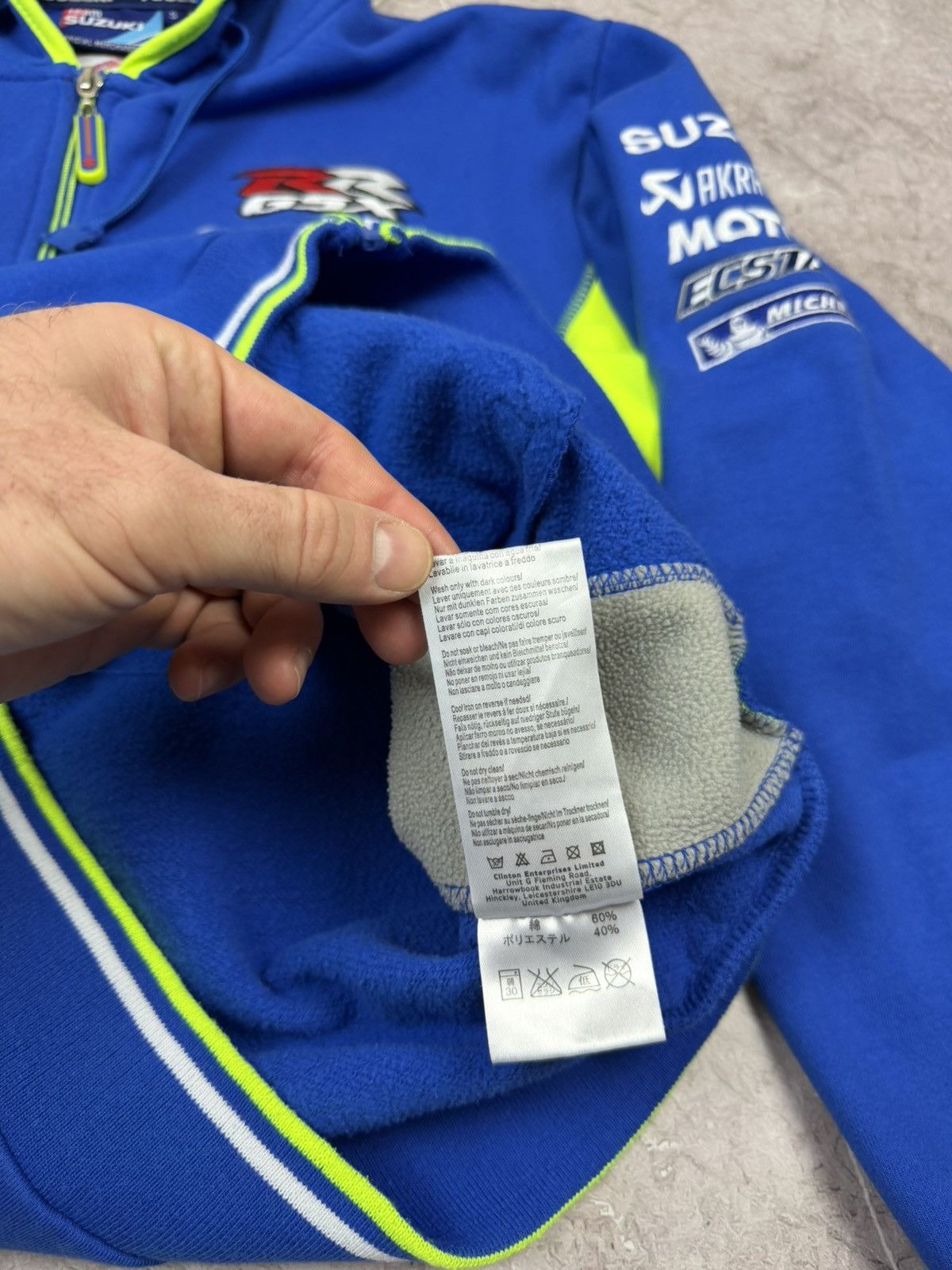 Vintage Vintage Y2K Suzuki Racing Zip Hoodie Size US S / EU 44-46 / 1 - 6 Thumbnail