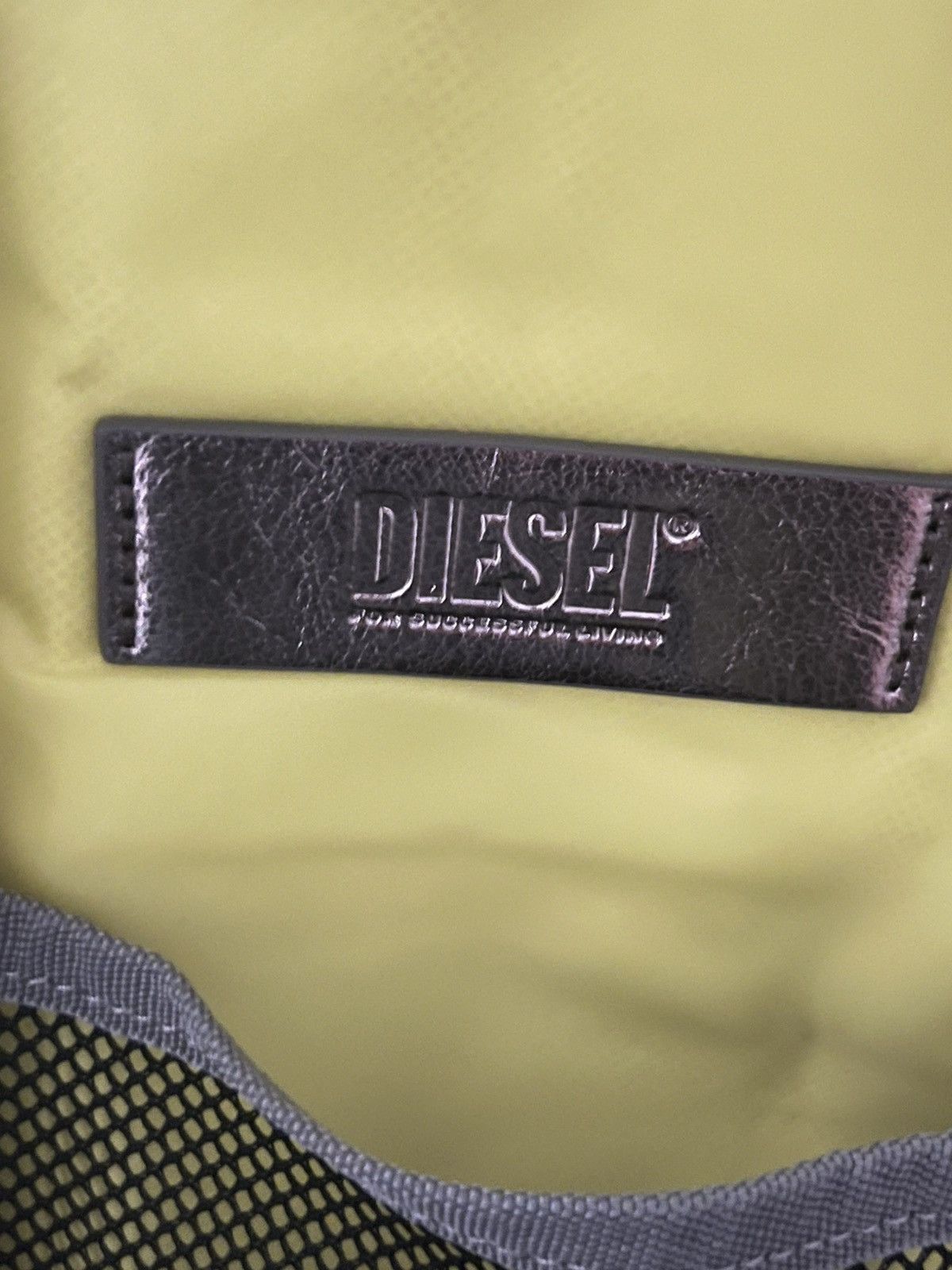 Diesel Diesel 1DR-POD silver sling bag Size ONE SIZE - 7 Thumbnail