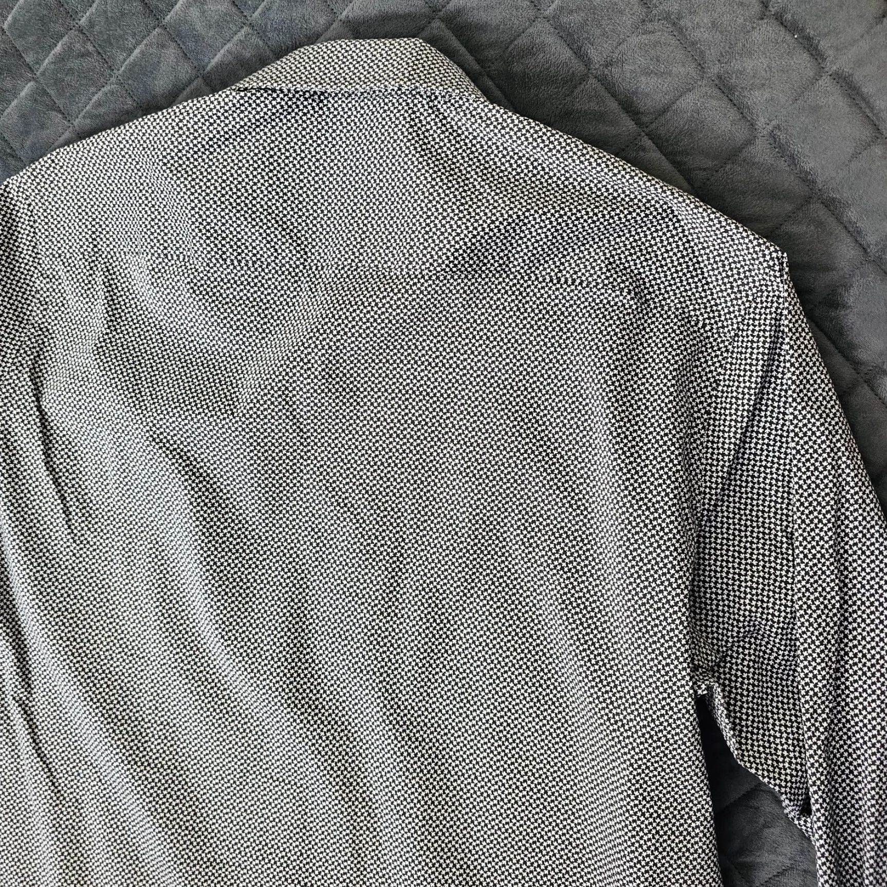 Van Heusen Van Heusen Flex Men’s Dress Shirt Black Geometric 17.5" Neck 17.5 Adult XL Long Sleeve Spread Collar Size 46R - 7 Thumbnail