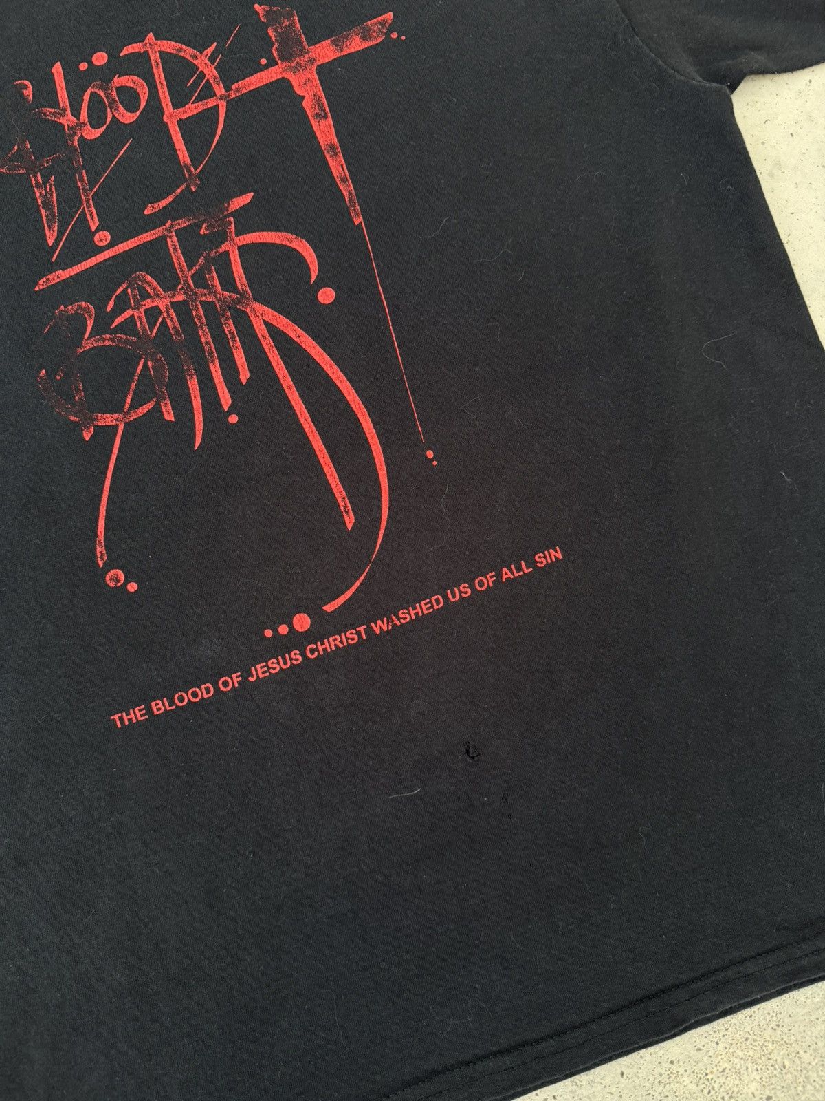 Vintage Distressed Blood of Jesus Washed Us of All Sin Size US L / EU 52-54 / 3 - 3 Thumbnail