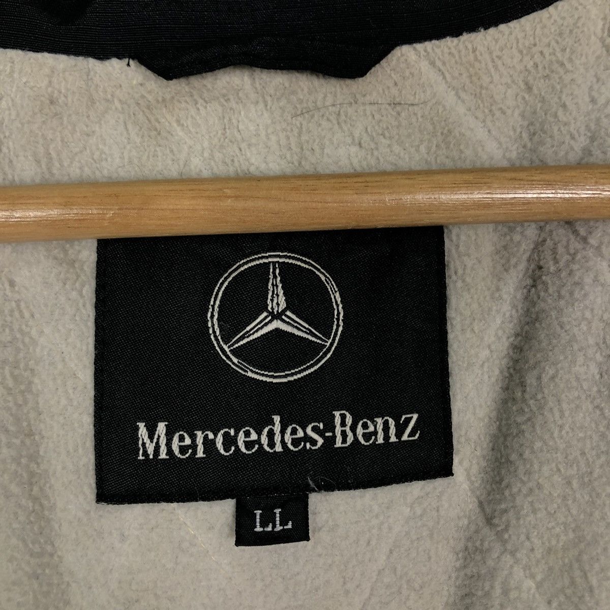 Japanese Brand 🔥VINTAGE LIGHT PUFFER BOMBER JACKET MERCEDES-BENZ BIG LOGO Size US L / EU 52-54 / 3 - 17 Thumbnail