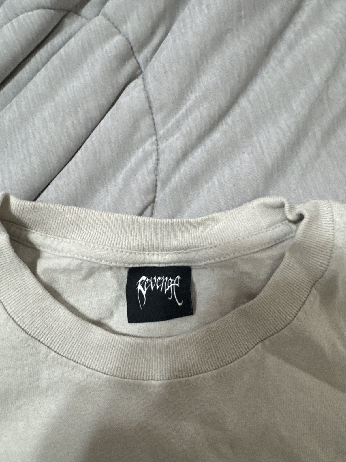 Revenge Revenge X City Morgue arch logo claw tee cement/red size XL Size US XL / EU 56 / 4 - 4 Thumbnail