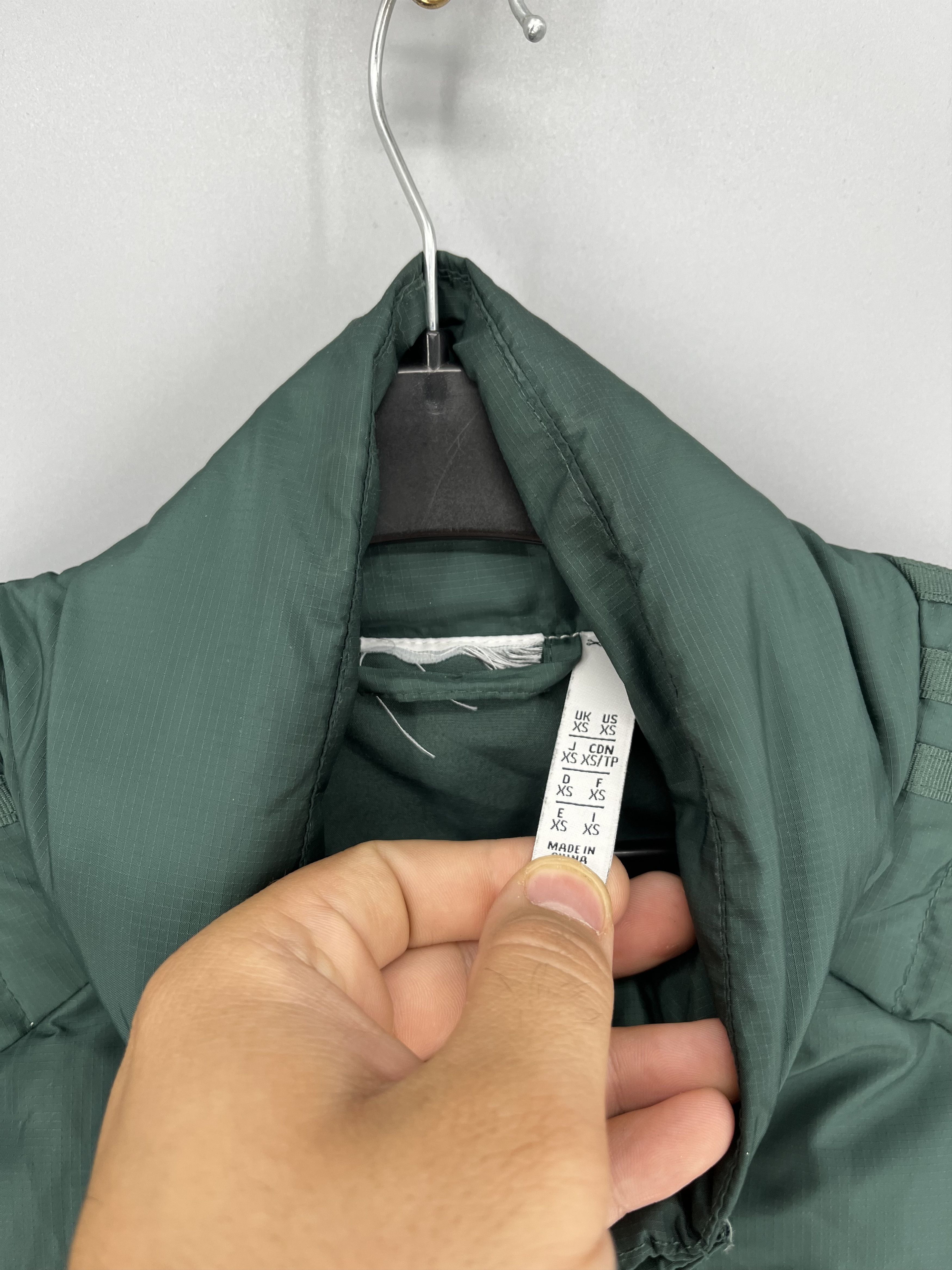 Adidas × Jeremy Scott Adidas Originals x Jeremy Scott Puffy Jacket Vintage Green Size US XS / EU 42 / 0 - 9 Thumbnail