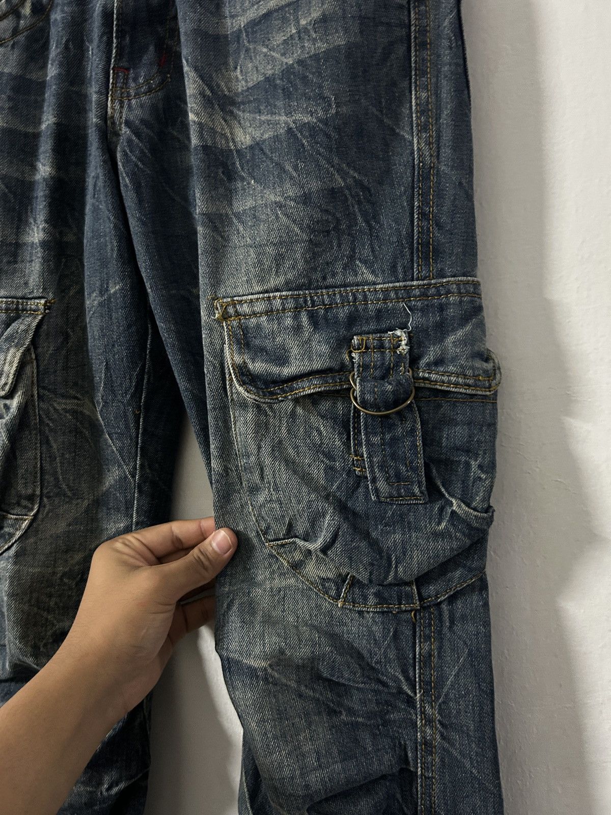 Japanese Brand 2000’s Japanese Brand dope clawmark faded cargo jeans Size US 29 - 3 Thumbnail