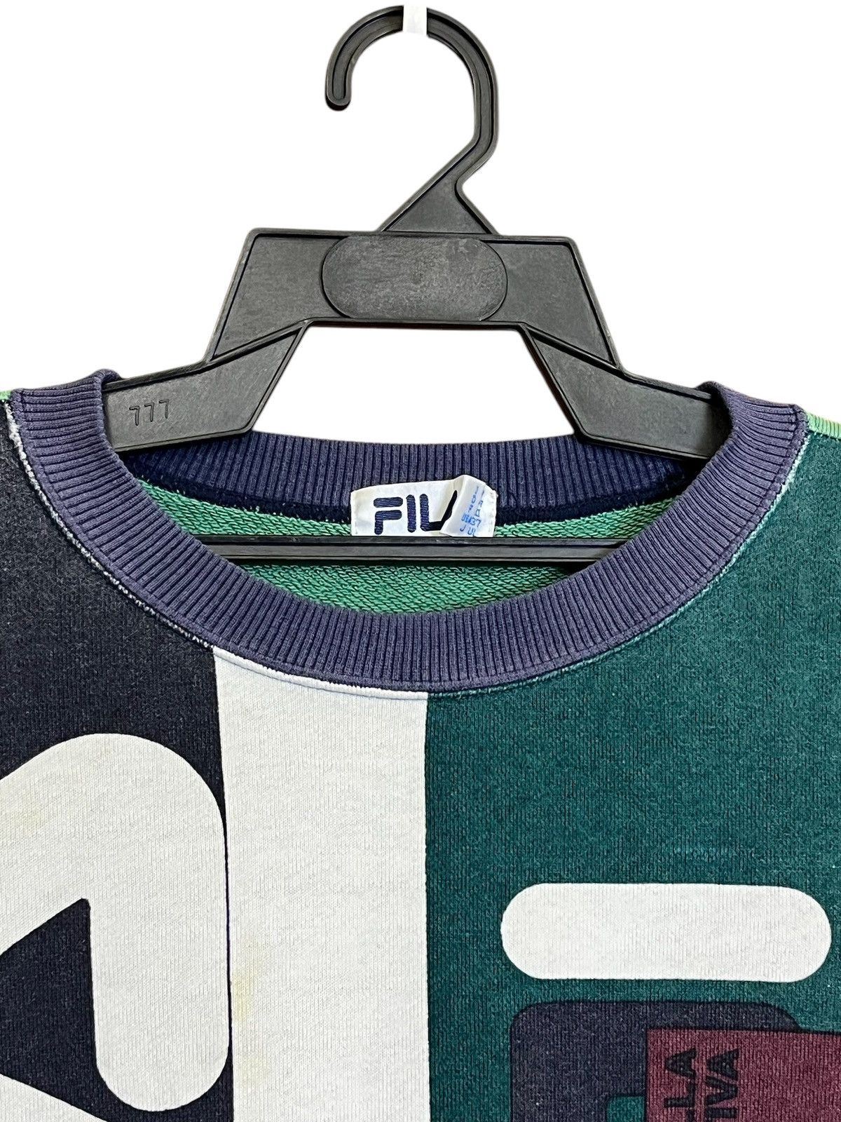 Fila VINTAGE 90s FILA MULTICOLOUR BIG LOGO PULLOVER SWEATSHIRT Size US L / EU 52-54 / 3 - 4 Thumbnail
