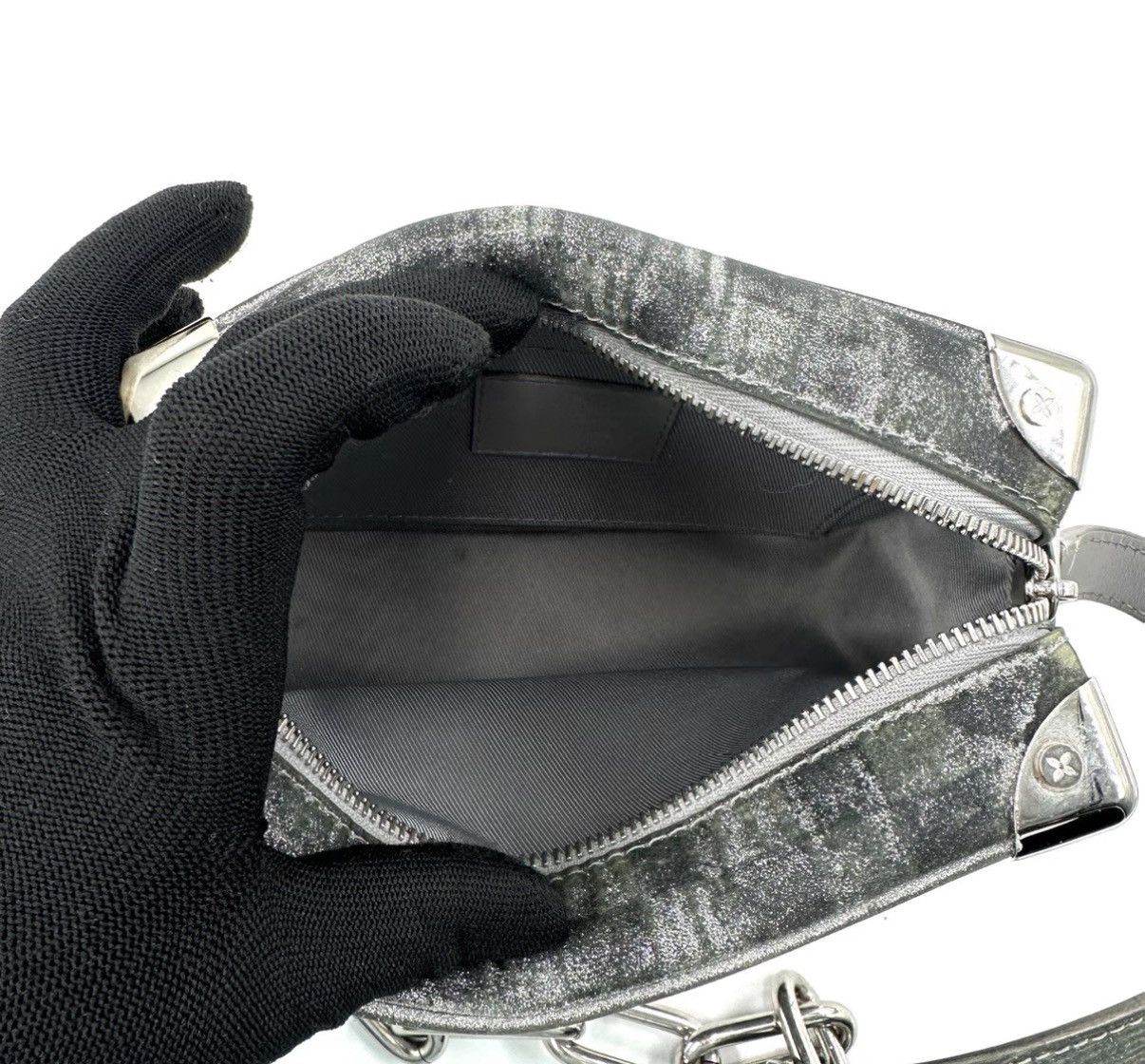 Louis Vuitton Louis Vuitton Silver Glitter Checkerboard Box Bag K12 Size ONE SIZE - 5 Thumbnail