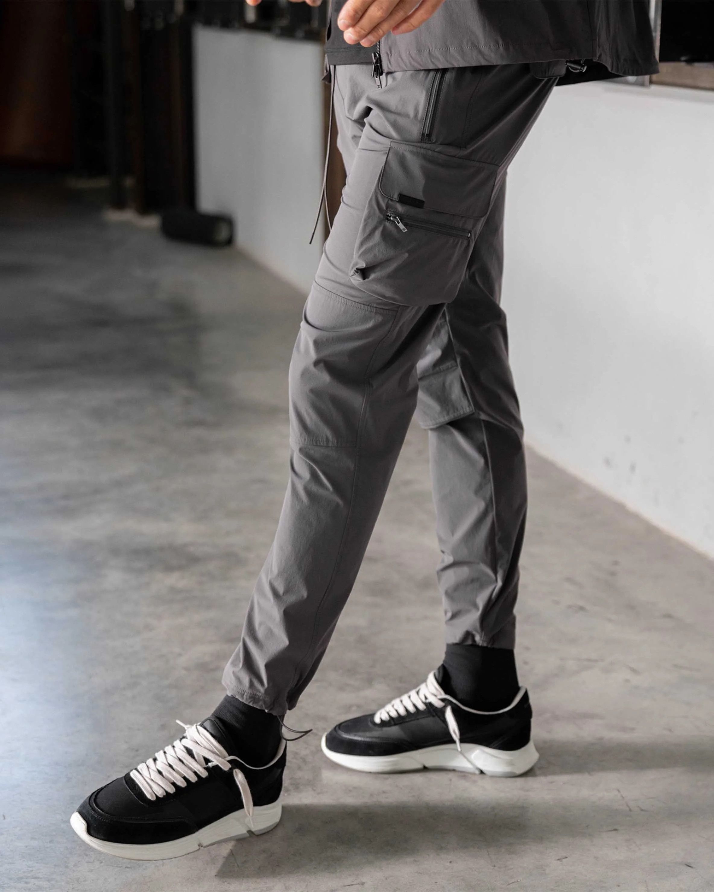 Represent Clo. Brand New 247 Pants Size US 32 / EU 48 - 3 Thumbnail