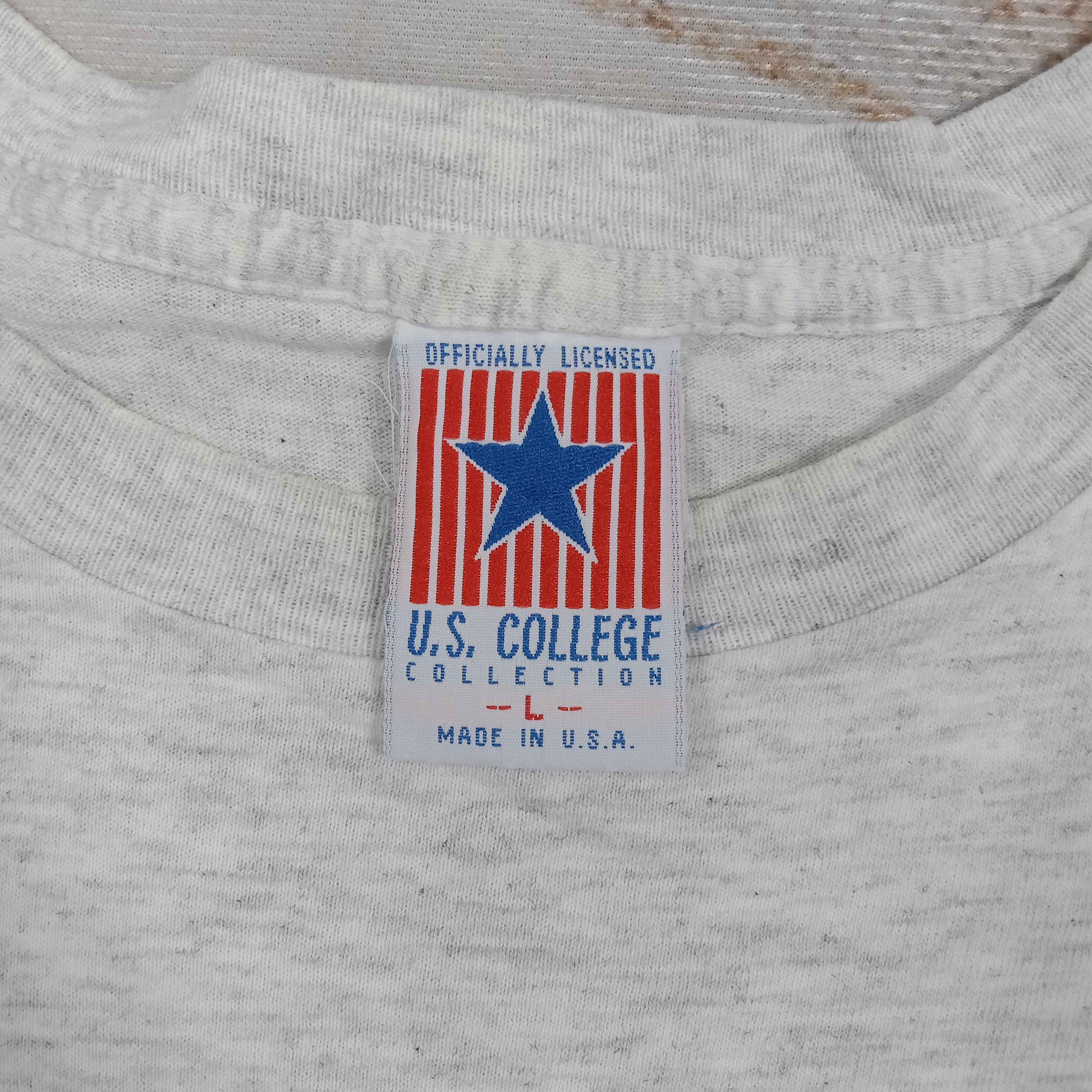 Vintage Vintage 90's Duke University USA Tshirt C285N10 Size US L / EU 52-54 / 3 - 3 Thumbnail