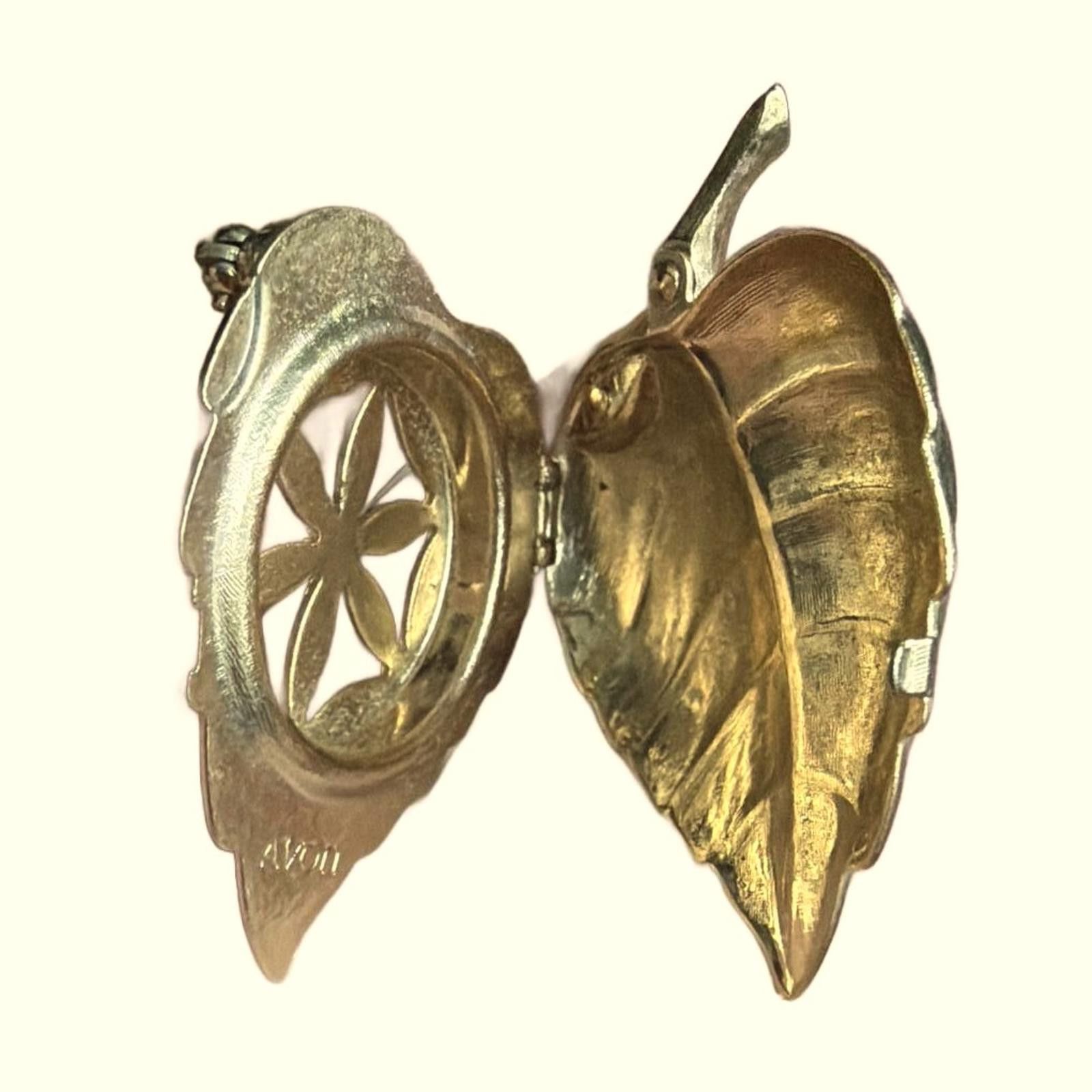 Other Vintage Avon Leaf Perfume Locket Brooch Gold Tone Size ONE SIZE - 2 Thumbnail