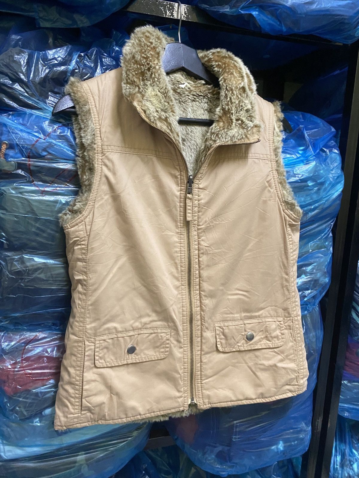 Gap VINTAGE Y2K GAP FAUX FUR LINING VEST JACKET Size S / US 4 / IT 40 - 3 Thumbnail