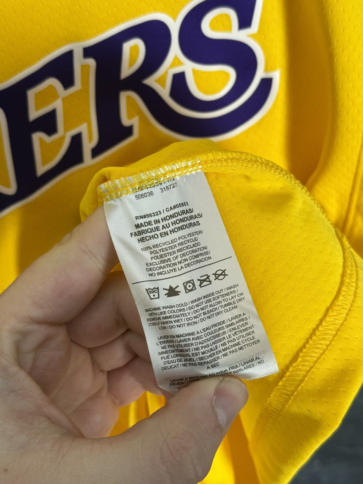 Nike LA LAKERS LONZO BALL #2 JERSEY BASKETBALL SHIRT JERSEY NBA Size US L / EU 52-54 / 3 - 7 Thumbnail