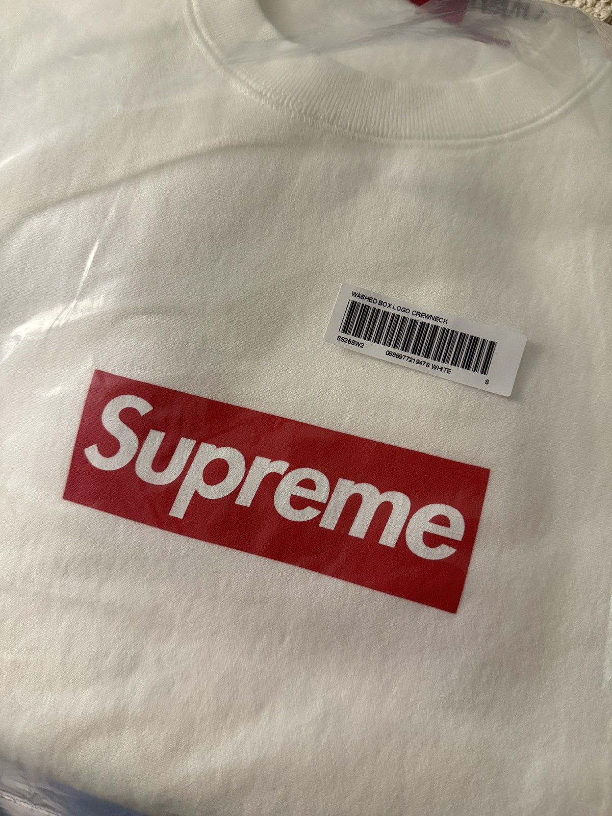 Supreme Supreme Washed White Box Logo Crewneck - Sz S Size US S / EU 44-46 / 1 - 4 Thumbnail