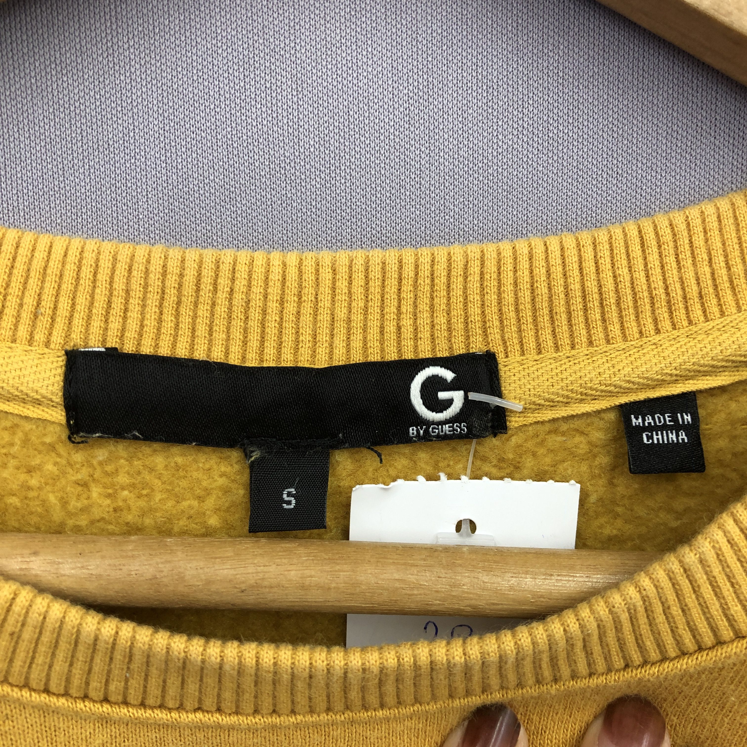 Guess × Vintage Vintage Guess Sweatshirt Guess Joker Sweater Jumper Size S / US 4 / IT 40 - 4 Thumbnail